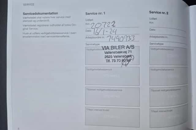 Volvo XC40 (2022) thumbnail 10