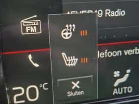 Volvo XC40 (2022) thumbnail 10