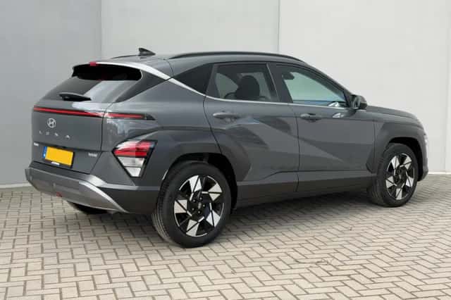 Hyundai Kona (2025) thumbnail 3