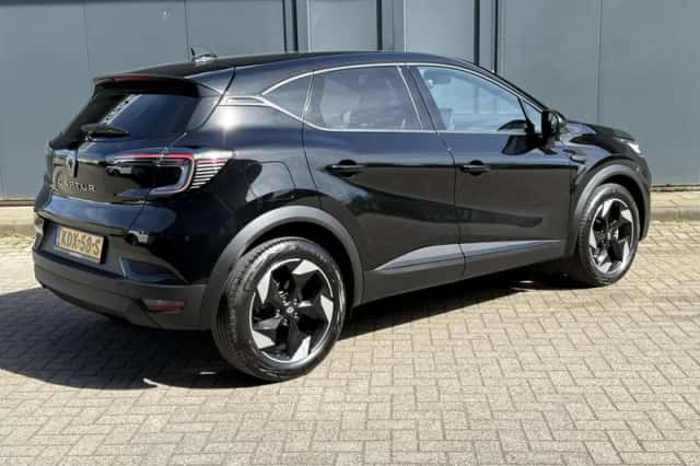 Renault Captur (2025) thumbnail 3