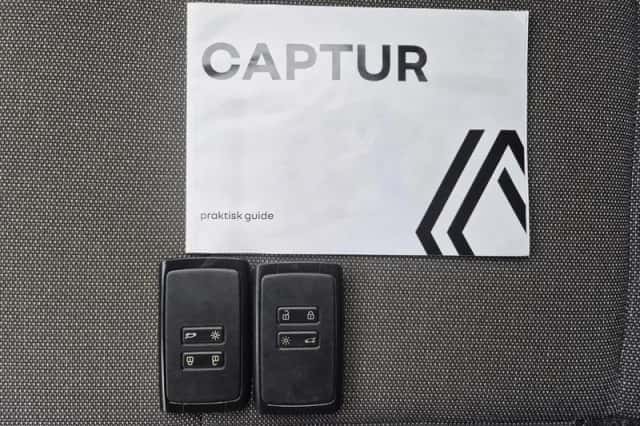 Renault Captur (2025) thumbnail 5