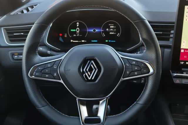 Renault Captur (2024) thumbnail 11