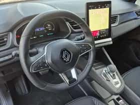 Renault Captur (2024) thumbnail 17