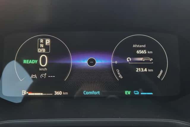 Renault Captur (2024) thumbnail 21