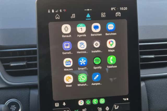Renault Captur (2024) thumbnail 28