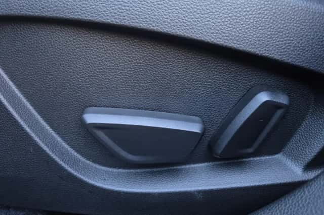 Renault Captur (2024) thumbnail 37