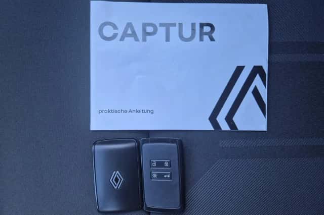 Renault Captur (2024) thumbnail 7