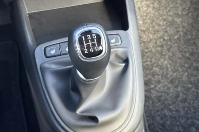 Hyundai i10 (2024) thumbnail 25