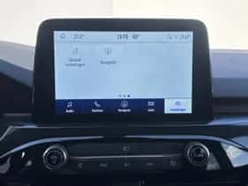 Ford Kuga (2023) thumbnail 43