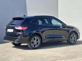 Ford Kuga (2023) thumbnail 6