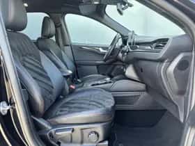 Ford Kuga (2023) thumbnail 56