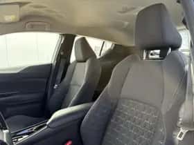 Toyota C-HR (2021) thumbnail 26