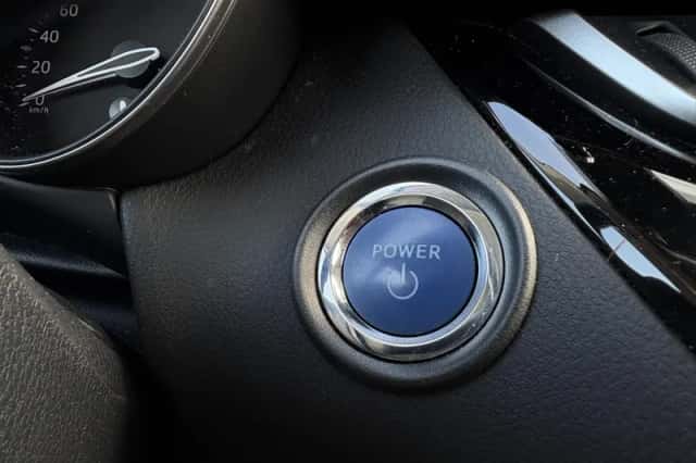 Toyota C-HR (2021) thumbnail 34