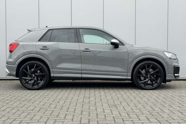Audi SQ2 (2019) thumbnail 8