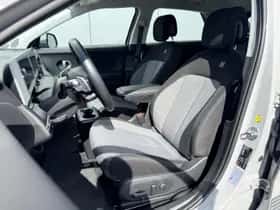Hyundai Ioniq 5 (2023) thumbnail 13