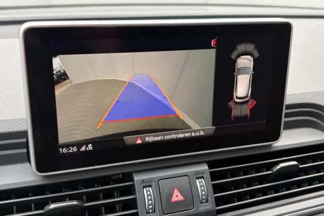 Audi Q5 (2021) thumbnail 13