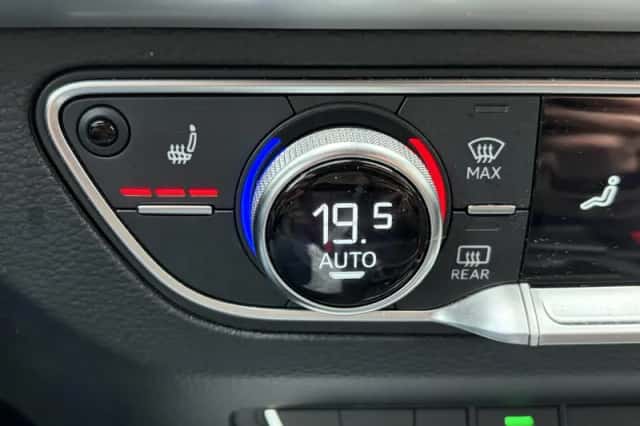 Audi Q5 (2021) thumbnail 4