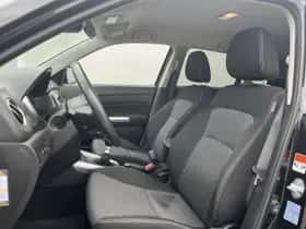 Suzuki Vitara (2020) thumbnail 8