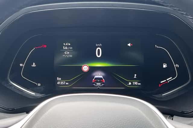 Renault Captur (2023) thumbnail 33