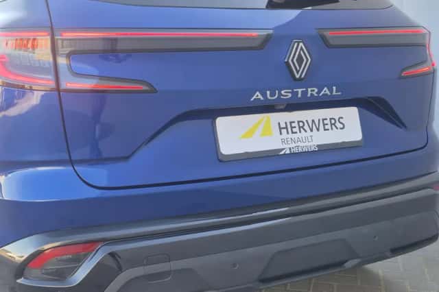 Renault Austral (2024) thumbnail 38