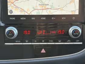 Mitsubishi Outlander (2020) thumbnail 13