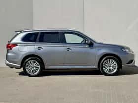 Mitsubishi Outlander (2020) thumbnail 21