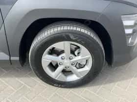 Hyundai Kona (2023) thumbnail 18