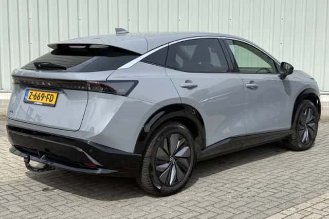 Nissan Ariya (2024) thumbnail 3