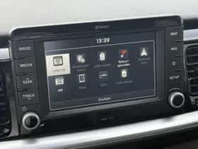 Kia Stonic (2018) thumbnail 19
