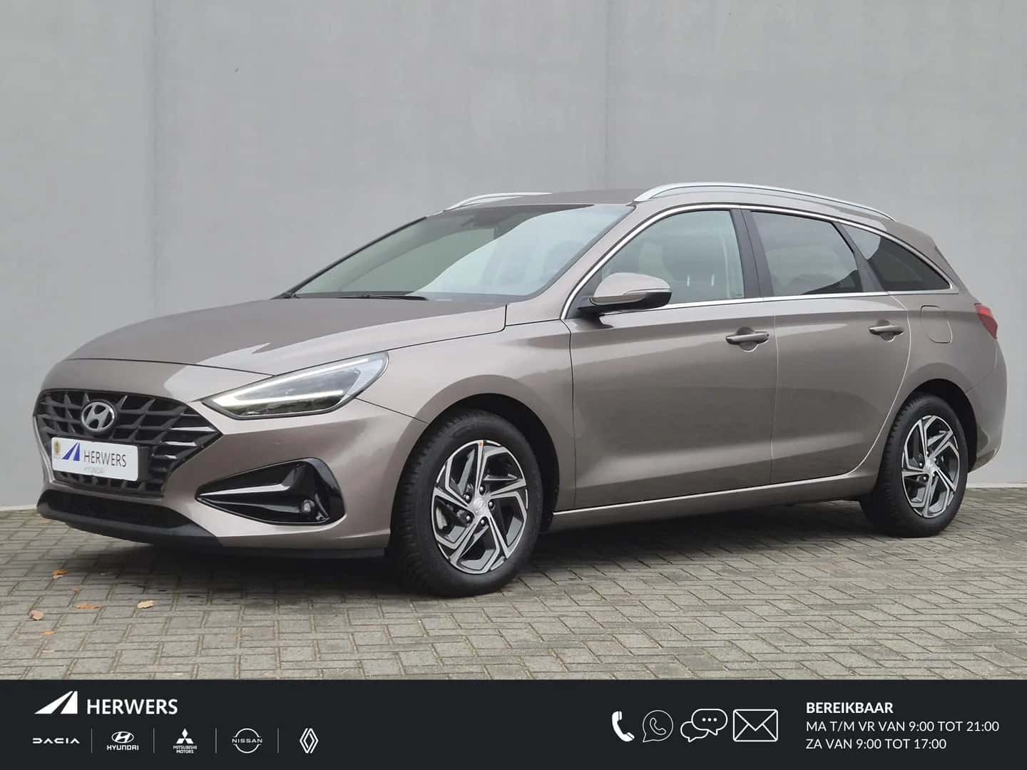 Hyundai i30 (2024) — foto 1