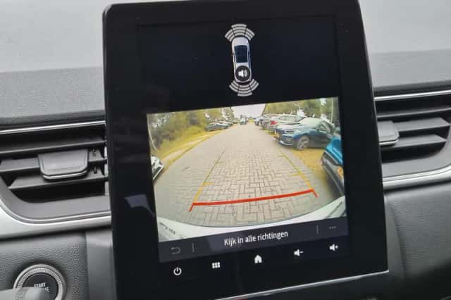 Renault Captur (2024) thumbnail 22