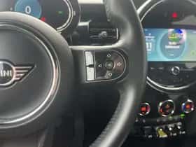 MINI Electric (2022) thumbnail 14