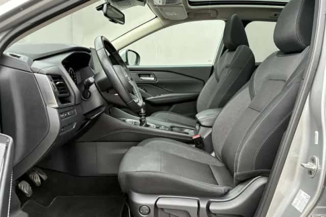 Nissan Qashqai (2023) thumbnail 8