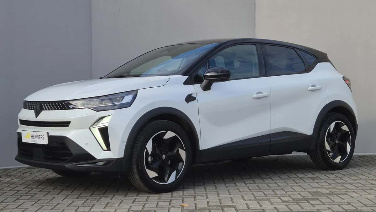 Renault Captur (2024) — foto 1
