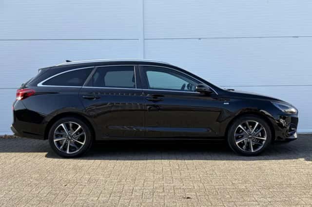 Hyundai i30 (2023) thumbnail 17