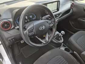 Hyundai i10 (2023) thumbnail 25