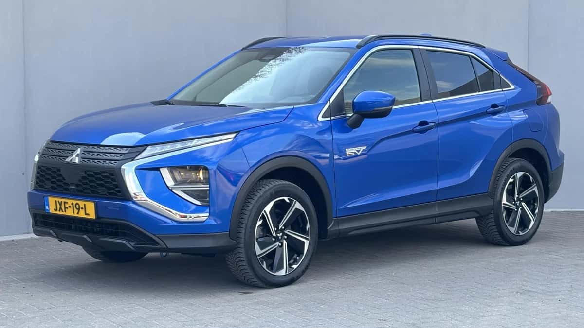 Mitsubishi Eclipse Cross (2022) — foto 1