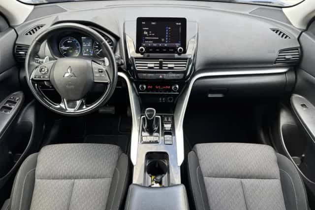 Mitsubishi Eclipse Cross (2022) thumbnail 2