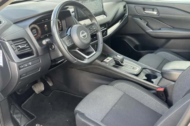 Nissan Qashqai (2023) thumbnail 4