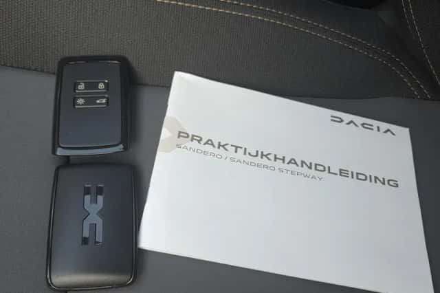 Dacia Sandero Stepway (2025) thumbnail 4
