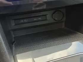 Volkswagen Tiguan (2022) thumbnail 43
