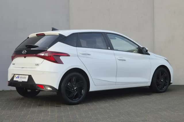 Hyundai i20 (2021) thumbnail 3