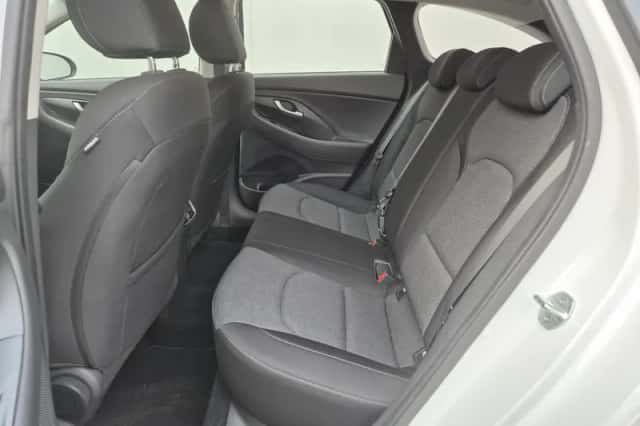 Hyundai i30 (2021) thumbnail 9