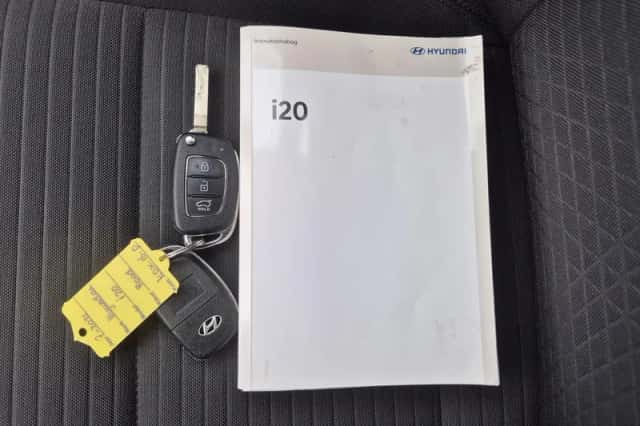 Hyundai i20 (2021) thumbnail 9
