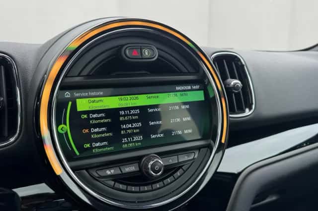 MINI Countryman (2017) thumbnail 43