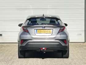 Toyota C-HR (2017) thumbnail 40