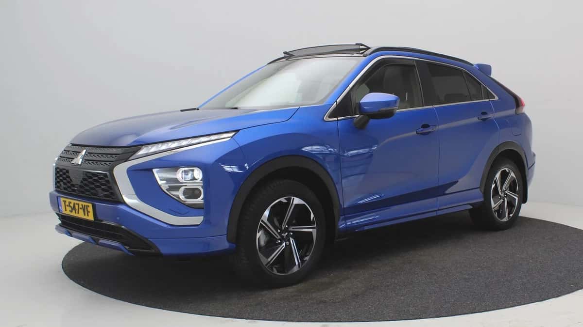 Mitsubishi Eclipse Cross (2021) — foto 1