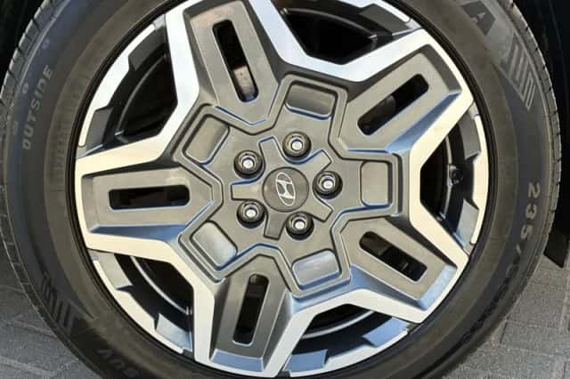 Hyundai Santa Fe (2022) thumbnail 25