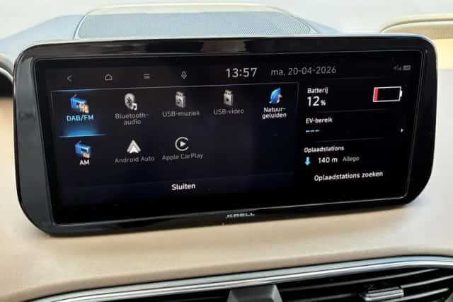 Hyundai Santa Fe (2022) thumbnail 31