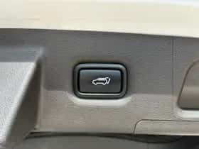 Hyundai Santa Fe (2022) thumbnail 44